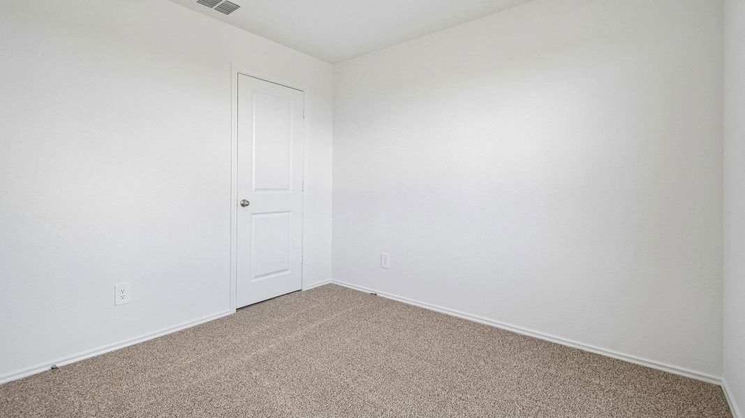 Spacious, unfurnished interior of a new home in Prairie Lakes, Buda (Image 27).