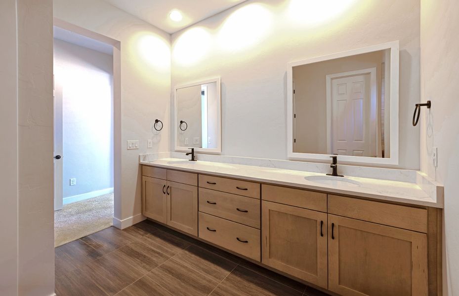 Furnished interior view inside a new home in Vistoso Canyon Estates, Oro Valley (Image 6). Furnished interior view inside a new home in Vistoso Canyon Estates, Oro Valley (Image 6).