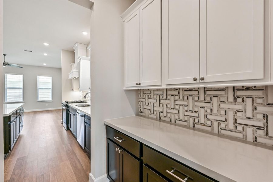 Furnished interior view inside a new home in Pearland Old Townsite, Pearland (Image 12).