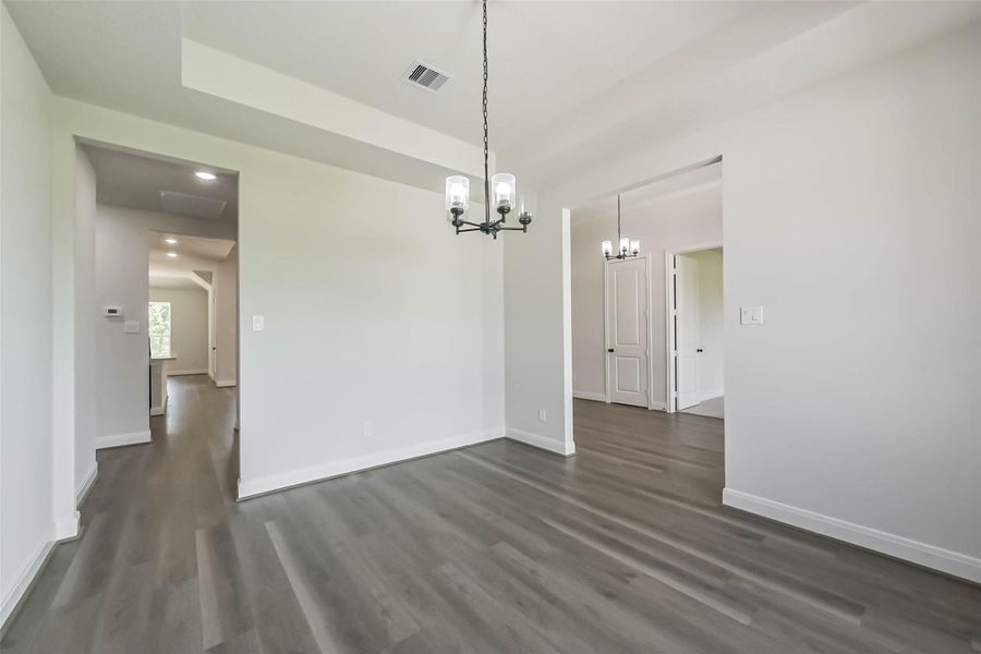 Spacious, unfurnished interior of a new home in , Baytown (Image 37).
