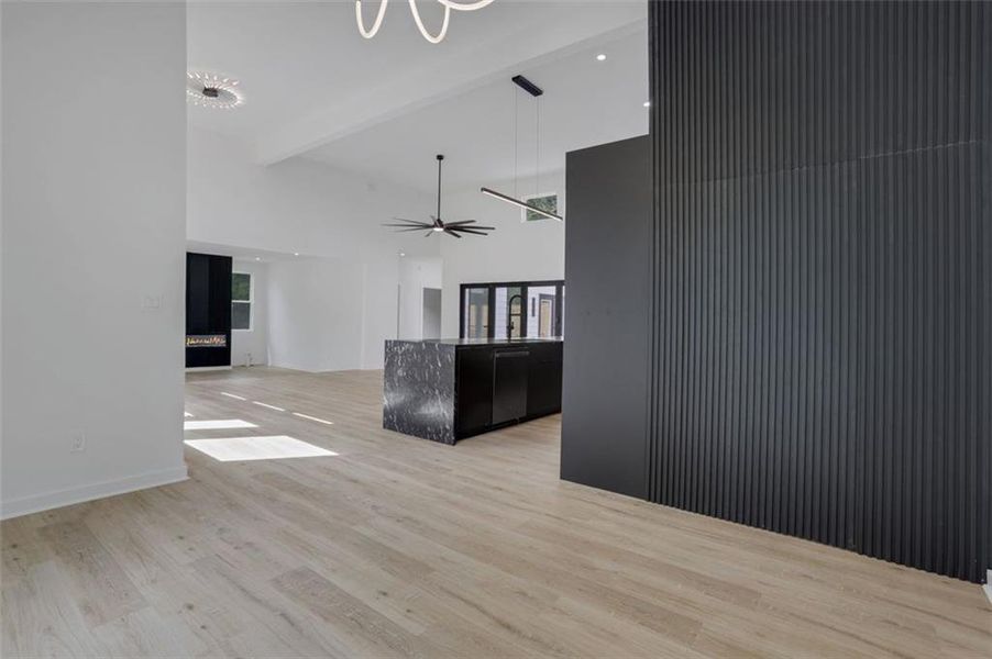 Spacious, unfurnished interior of a new home in , Atlanta (Image 14).