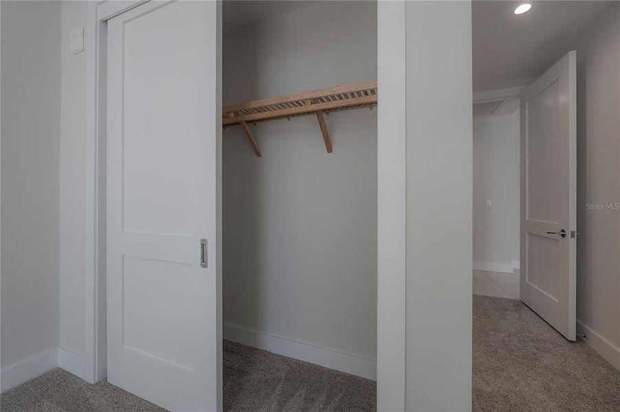 Spacious, unfurnished interior of a new home in , St. Petersburg (Image 28).