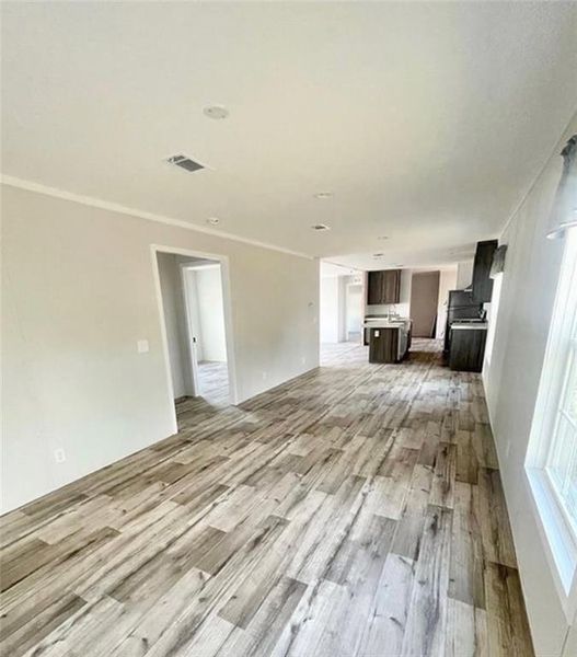 Spacious, unfurnished interior of a new home in , Griffin (Image 13).