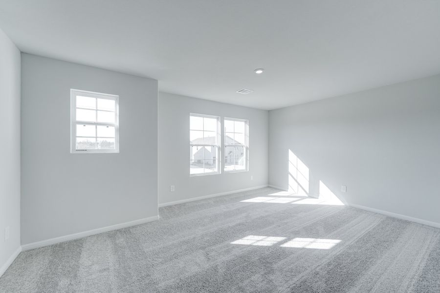 Representative unfurnished interior of a home built from the Jefferson by National HomeCorp in Lincolnton, Lincolnton (Image 42).