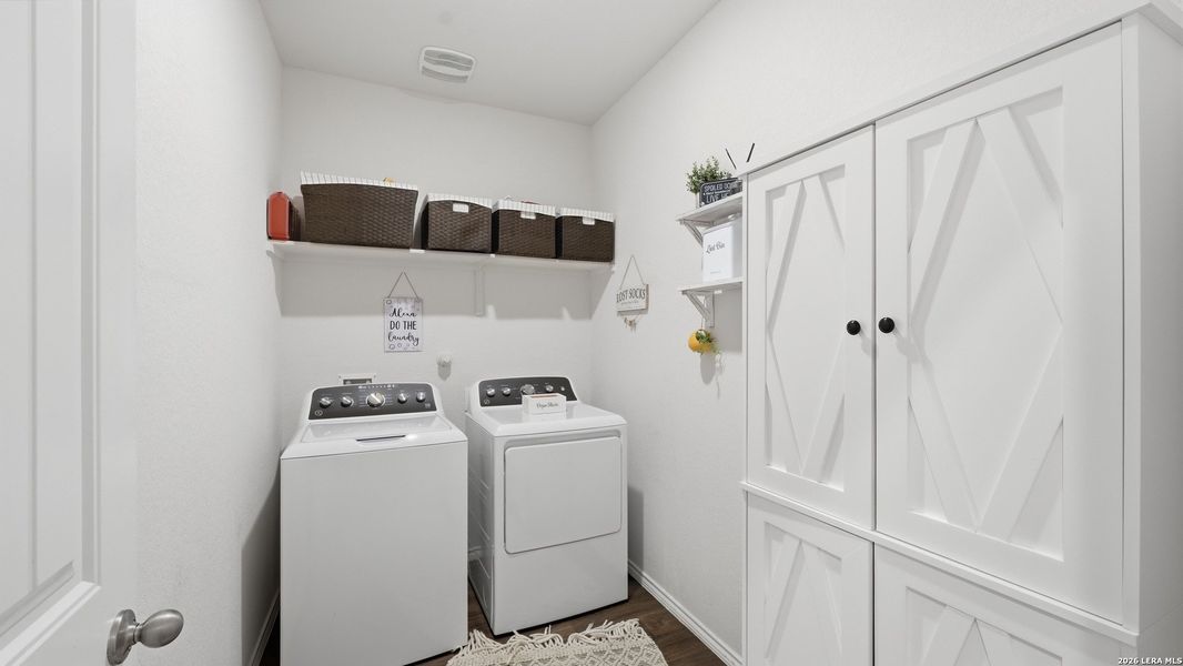 Furnished interior view inside a new home in Swenson Heights, Seguin (Image 27).