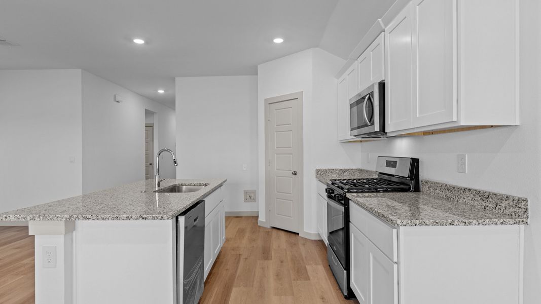 Representative furnished interior of a home built from the The Easton by D.R. Horton in Terra Vista, Lubbock (Image 7).