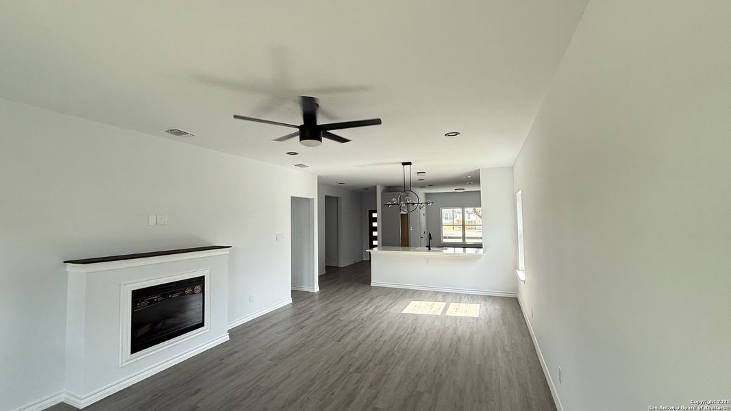 Spacious, unfurnished interior of a new home in , Spring Branch (Image 28). Spacious, unfurnished interior of a new home in , Spring Branch (Image 28).