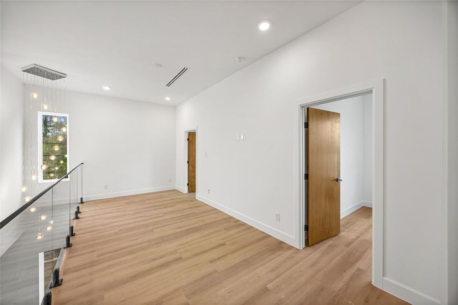 Flex room