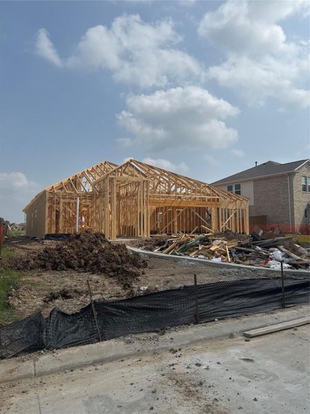Front exterior of a new home in Sierra Vista, Rosharon, TX, highlighting curb appeal (Image 19).