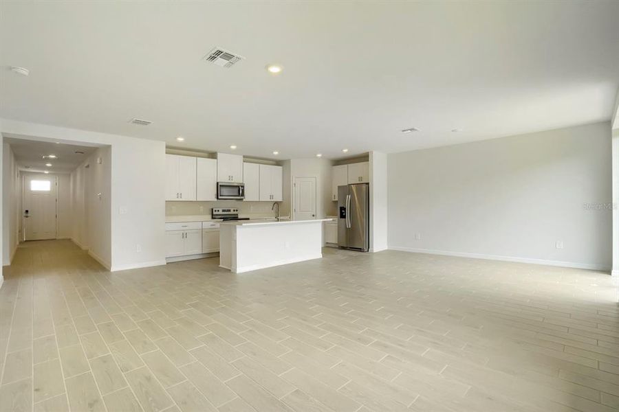 Spacious, unfurnished interior of a new home in Salt Meadows - Classic Series, Parrish (Image 23).