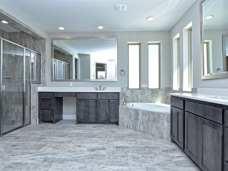 Representative furnished interior of a home built from the San Simeon I by Giddens Homes in Clearwater Ranch, Liberty Hill (Image 291).