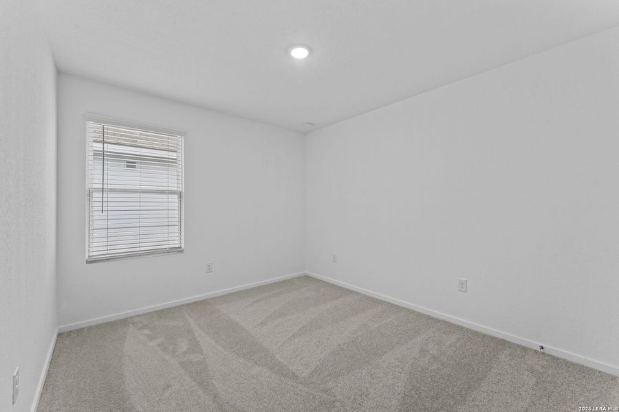 Spacious, unfurnished interior of a new home in Espada, San Antonio (Image 23).