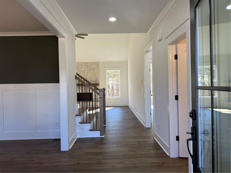 Spacious, unfurnished interior of a new home in , Waleska (Image 31).