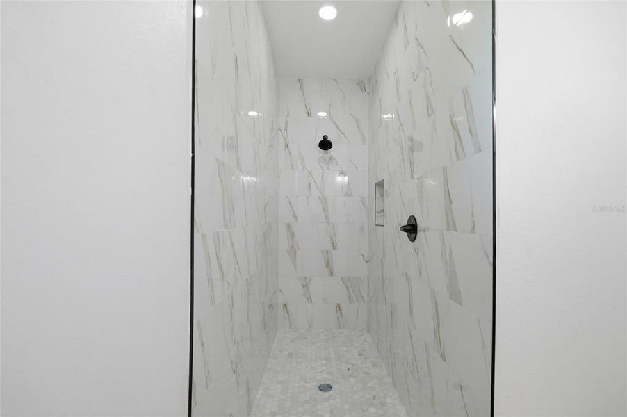 Image 38 of a home in .