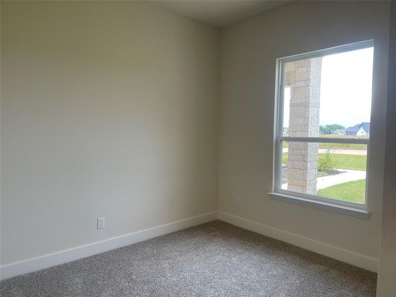Spacious, unfurnished interior of a new home in , Waxahachie (Image 15).