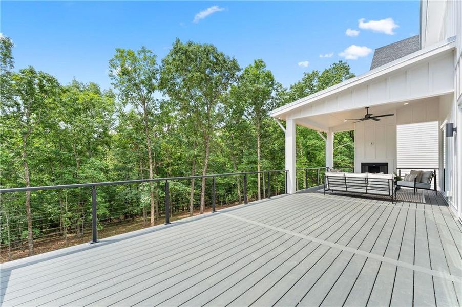 Exterior details and patio area of a home in , Dawsonville (Image 4).