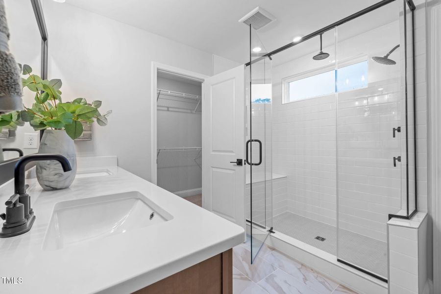 19-web-or-mls-7K5A9682