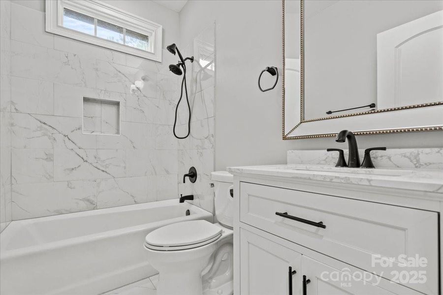 Furnished interior view inside a new home in , Cheraw (Image 5).