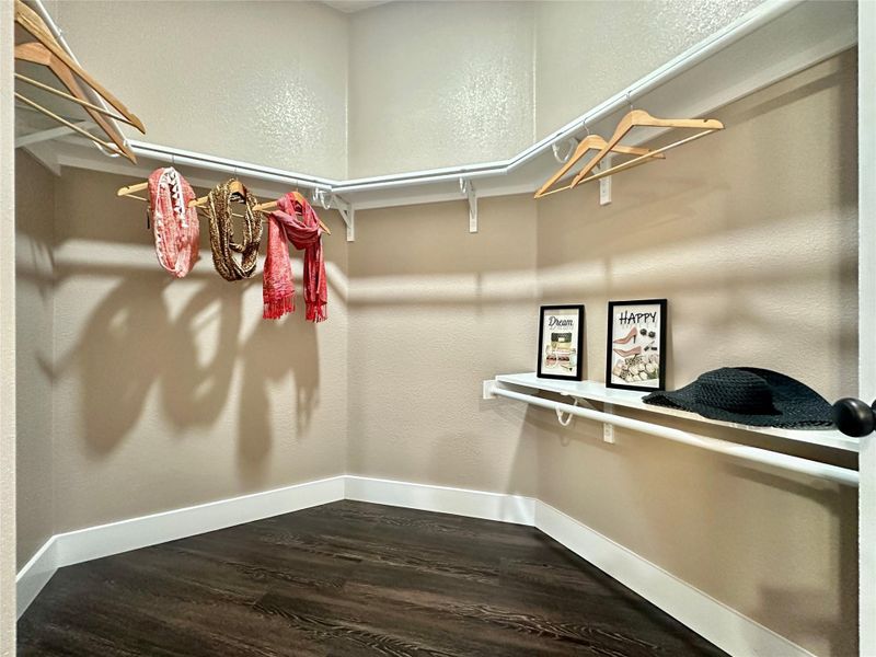 Close-up of interior finishes inside a home in , Bastrop (Image 18). Close-up of interior finishes inside a home in , Bastrop (Image 18).