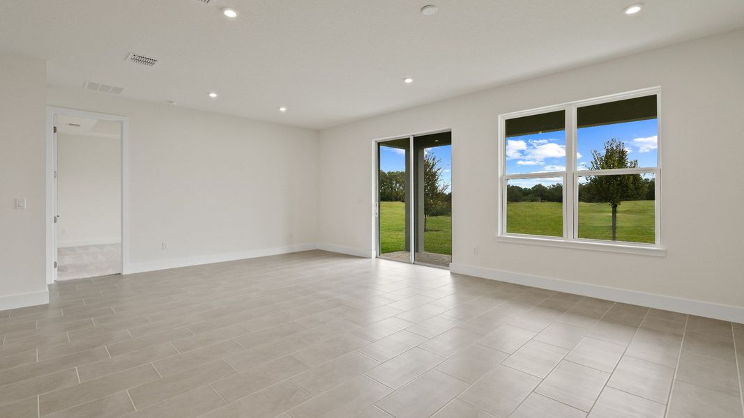 Representative unfurnished interior of a home built from the Longleaf by DRB Homes in Lakeside at Satilla, St. Cloud (Image 34).