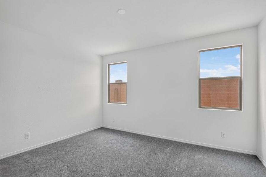 Spacious, unfurnished interior of a new home in Stonehaven, Glendale (Image 21).