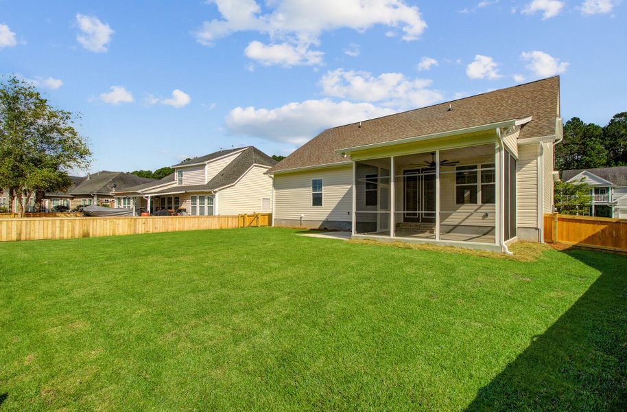 Exterior details and patio area of a home in , Summerville (Image 2).
