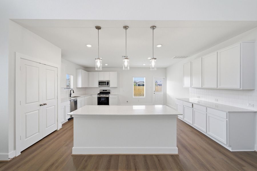 Furnished interior view inside a new home in Sunfield, Buda (Image 7).