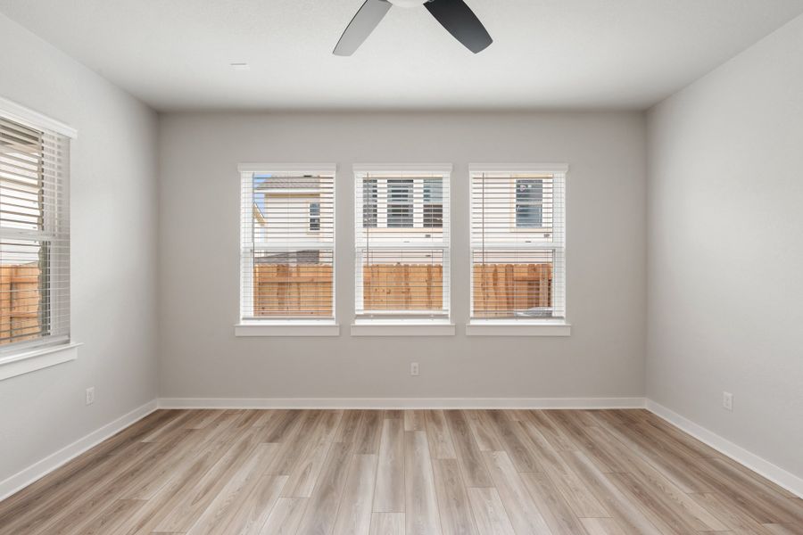 Spacious, unfurnished interior of a new home in Park Central, Georgetown (Image 24).