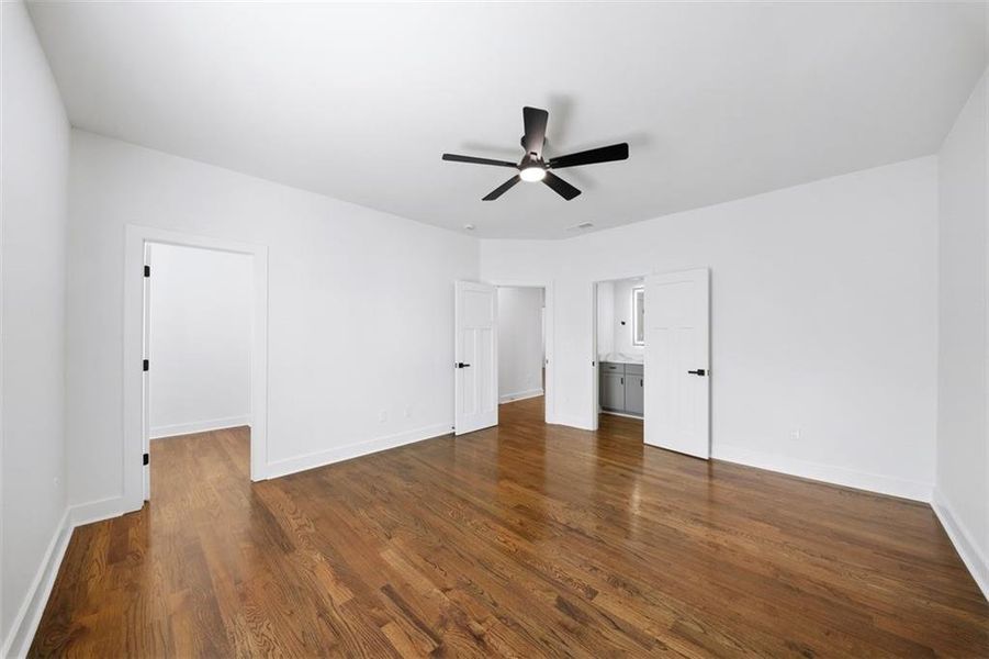 Spacious, unfurnished interior of a new home in Silvercrest Lakes, Acworth (Image 41).