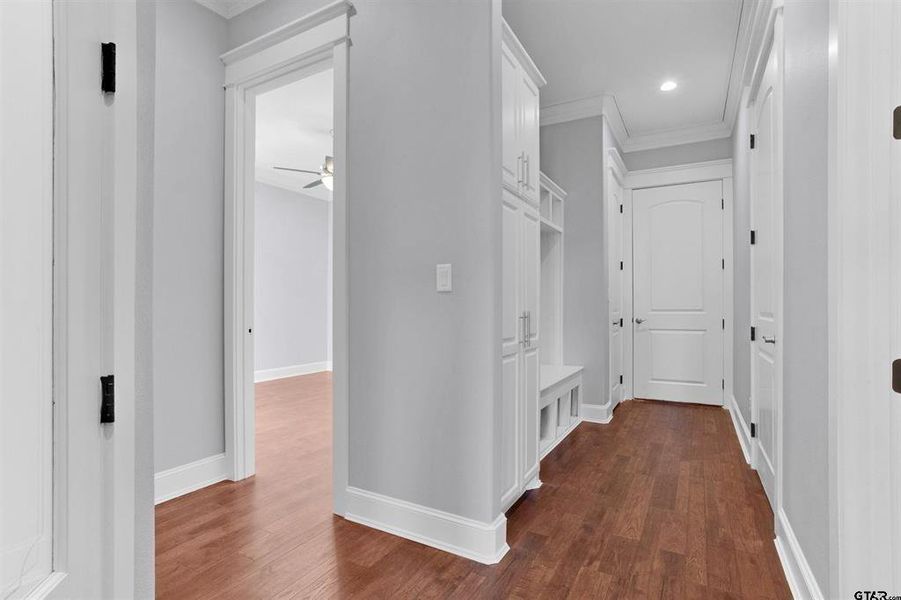 Spacious, unfurnished interior of a new home in , Hideaway (Image 38).