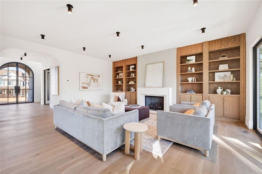 Furnished interior view inside a new home in , Atlanta (Image 38). Furnished interior view inside a new home in , Atlanta (Image 38).