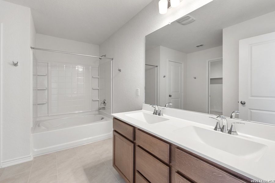 Furnished interior view inside a new home in Woodside Farms, Seguin (Image 8). Furnished interior view inside a new home in Woodside Farms, Seguin (Image 8).