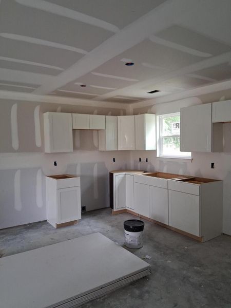 Image 8 of a home in .