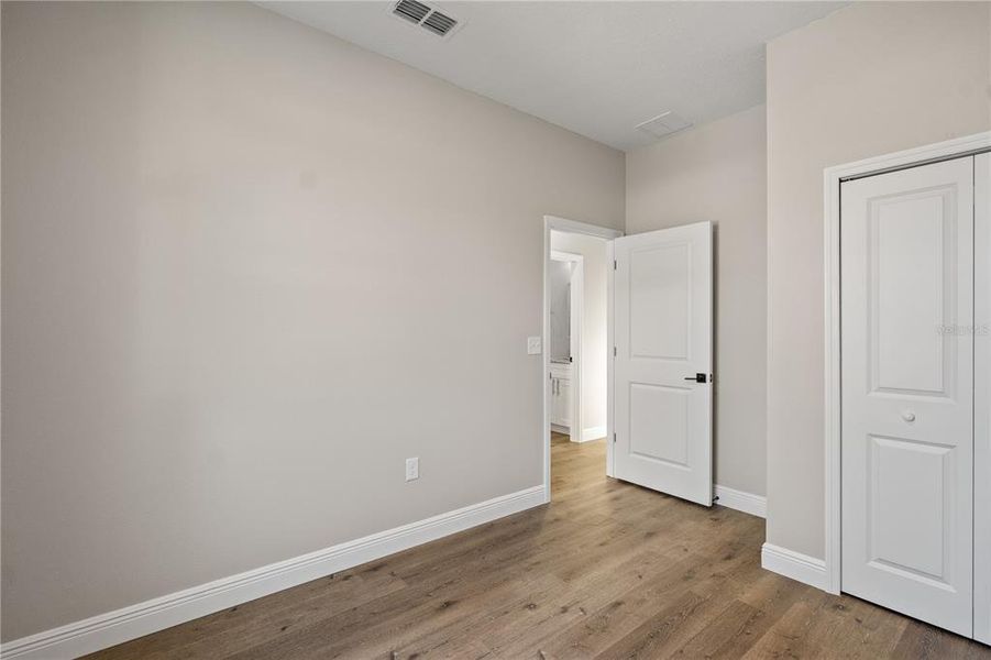 Spacious, unfurnished interior of a new home in , Deltona (Image 13).