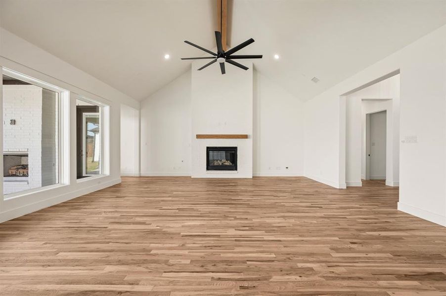 Spacious, unfurnished interior of a new home in NorthGlen, Haslet (Image 27).