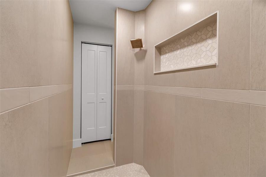 Furnished interior view inside a new home in , Venice (Image 48).