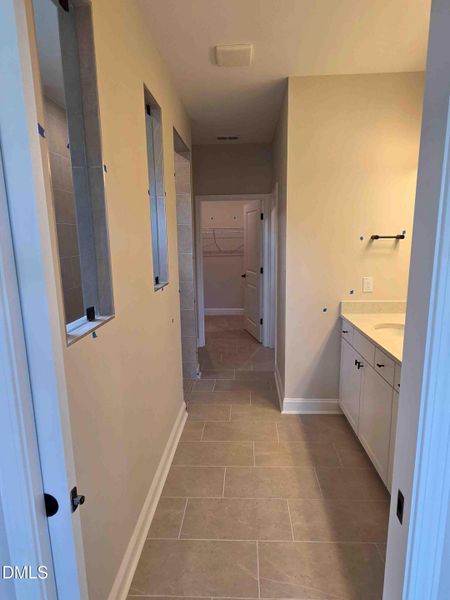 -primary bath_closet -primary bath_closet