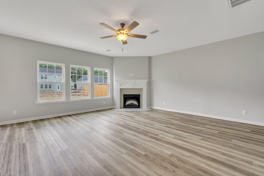 Representative unfurnished interior of a home built from the The Melwood by RTS Homes in Doctor's Creek, Ludowici (Image 33). Representative unfurnished interior of a home built from the The Melwood by RTS Homes in Doctor's Creek, Ludowici (Image 33).