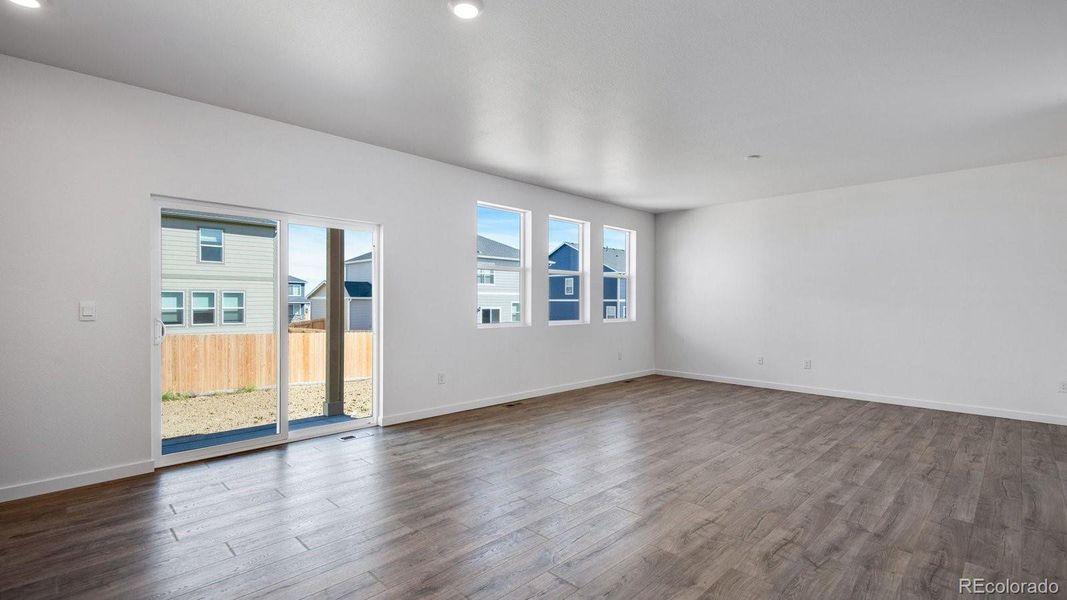 Spacious, unfurnished interior of a new home in Sky Ranch, Watkins (Image 21).