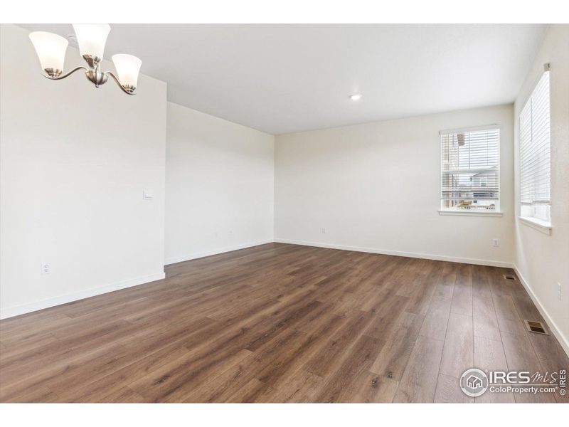 Spacious, unfurnished interior of a new home in Settlers Crossing, Commerce City (Image 21). Spacious, unfurnished interior of a new home in Settlers Crossing, Commerce City (Image 21).