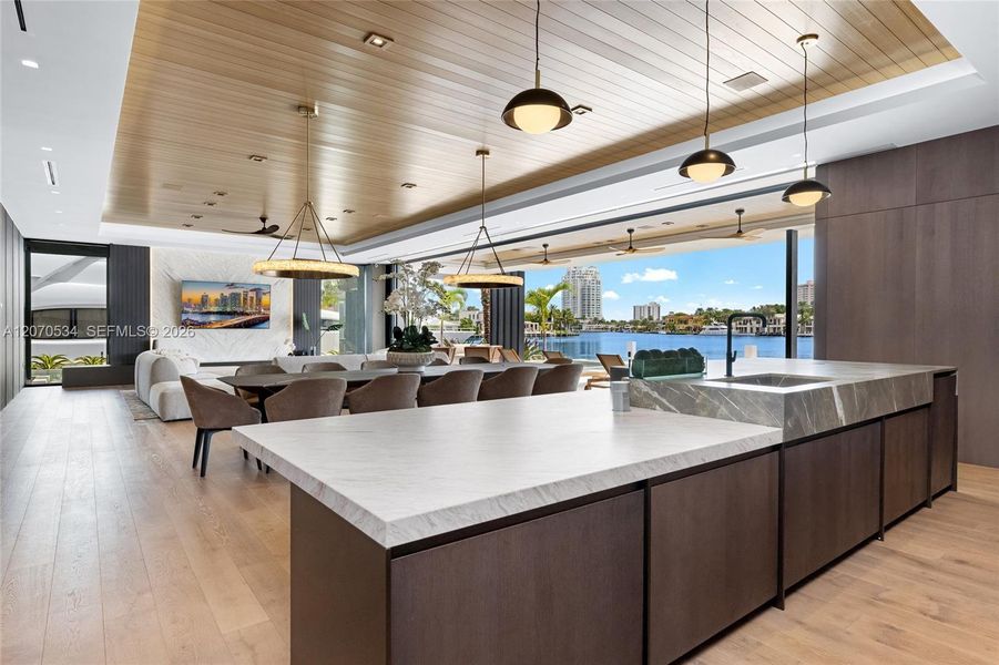 Community amenities in , Fort Lauderdale (Image 42).