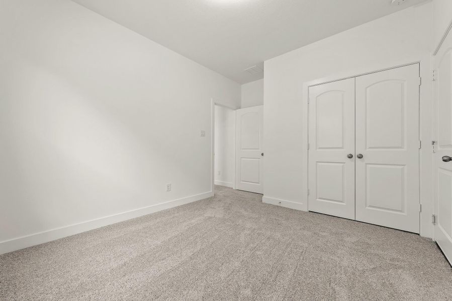 Spacious, unfurnished interior of a new home in , Brookshire (Image 13).
