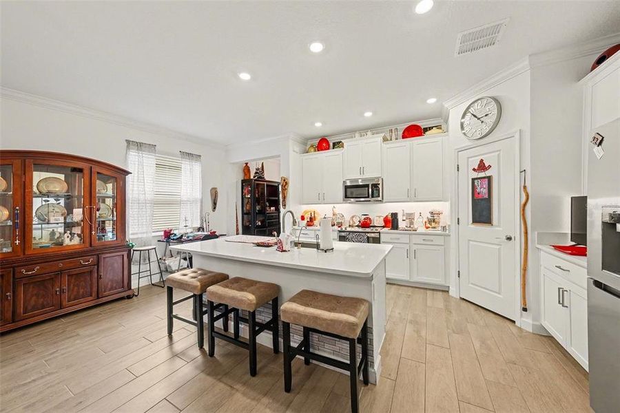 Furnished interior view inside a new home in , Land O' Lakes (Image 16).