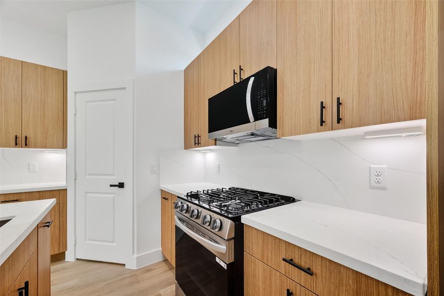 Furnished interior view inside a new home in , Houston (Image 6). Furnished interior view inside a new home in , Houston (Image 6).