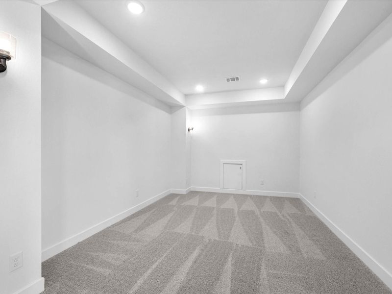 Spacious, unfurnished interior of a new home in Brookewater, Rosenberg (Image 18).