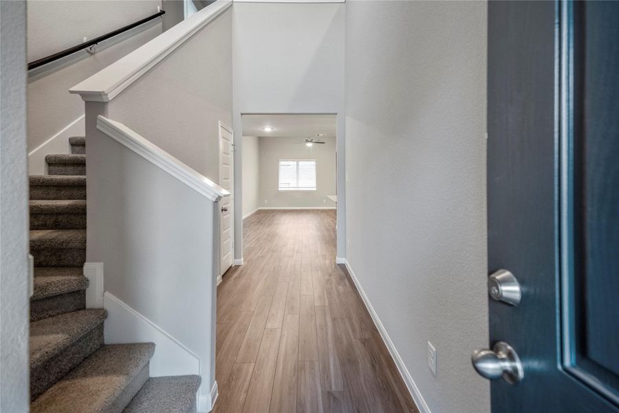 Spacious, unfurnished interior of a new home in , Conroe (Image 34). Spacious, unfurnished interior of a new home in , Conroe (Image 34).