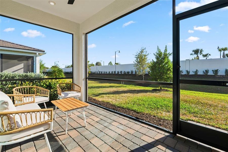 Exterior details and patio area of a home in , Venice (Image 3).