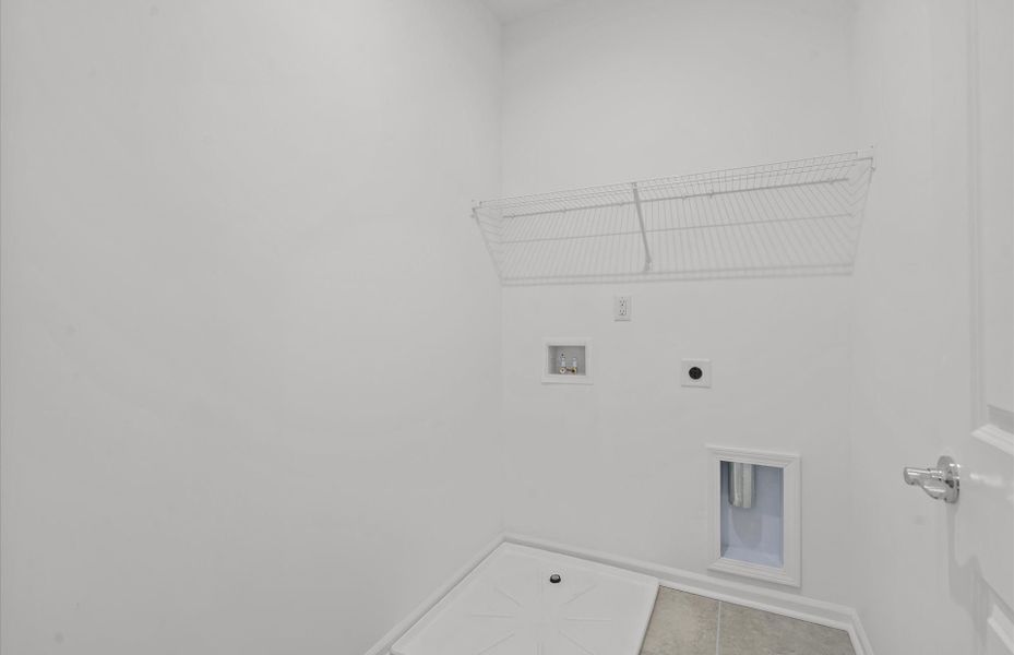 Spacious, unfurnished interior of a new home in Alston Park, Greenville (Image 16).