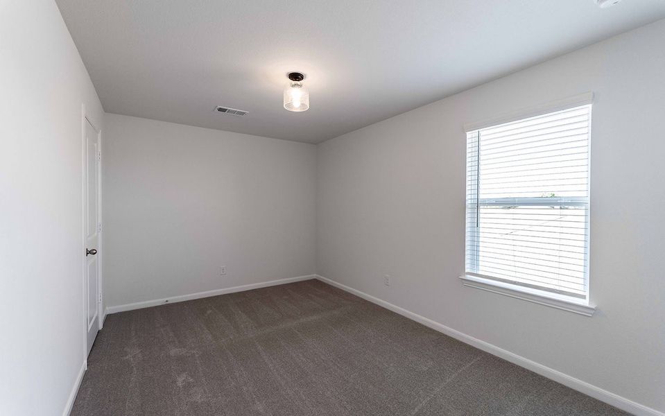 Spacious, unfurnished interior of a new home in Travis Ranch, Forney (Image 39).