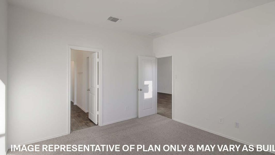 Spacious, unfurnished interior of a new home in Wayside, Uhland (Image 9).